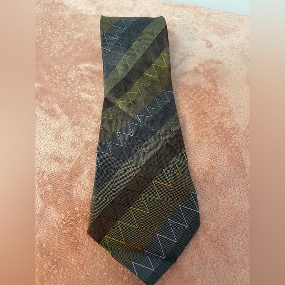 DKNY Men's Tie in Black and Brown with Yellow Accents - Picture 1 of 7